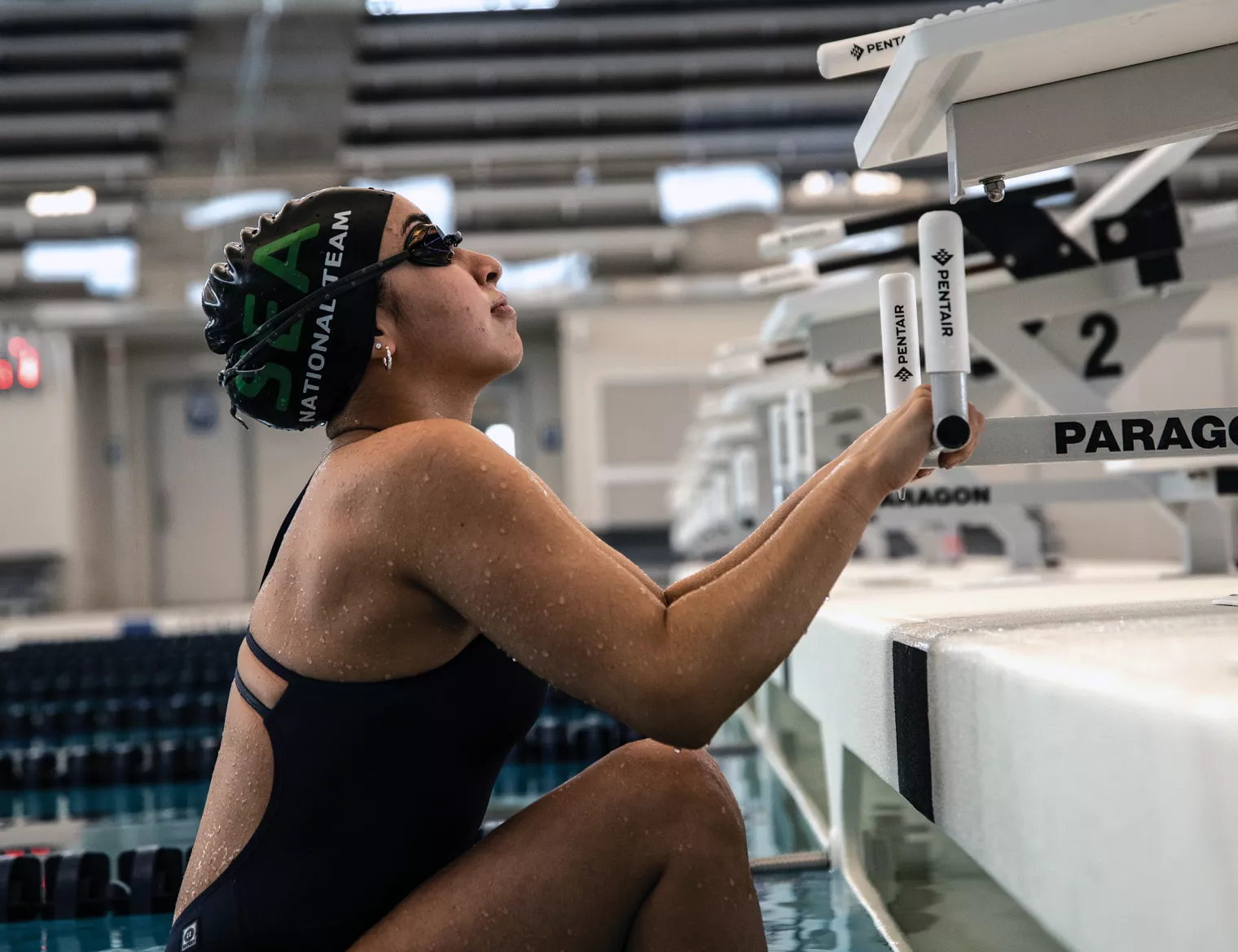 Sofia Badillo, swimming