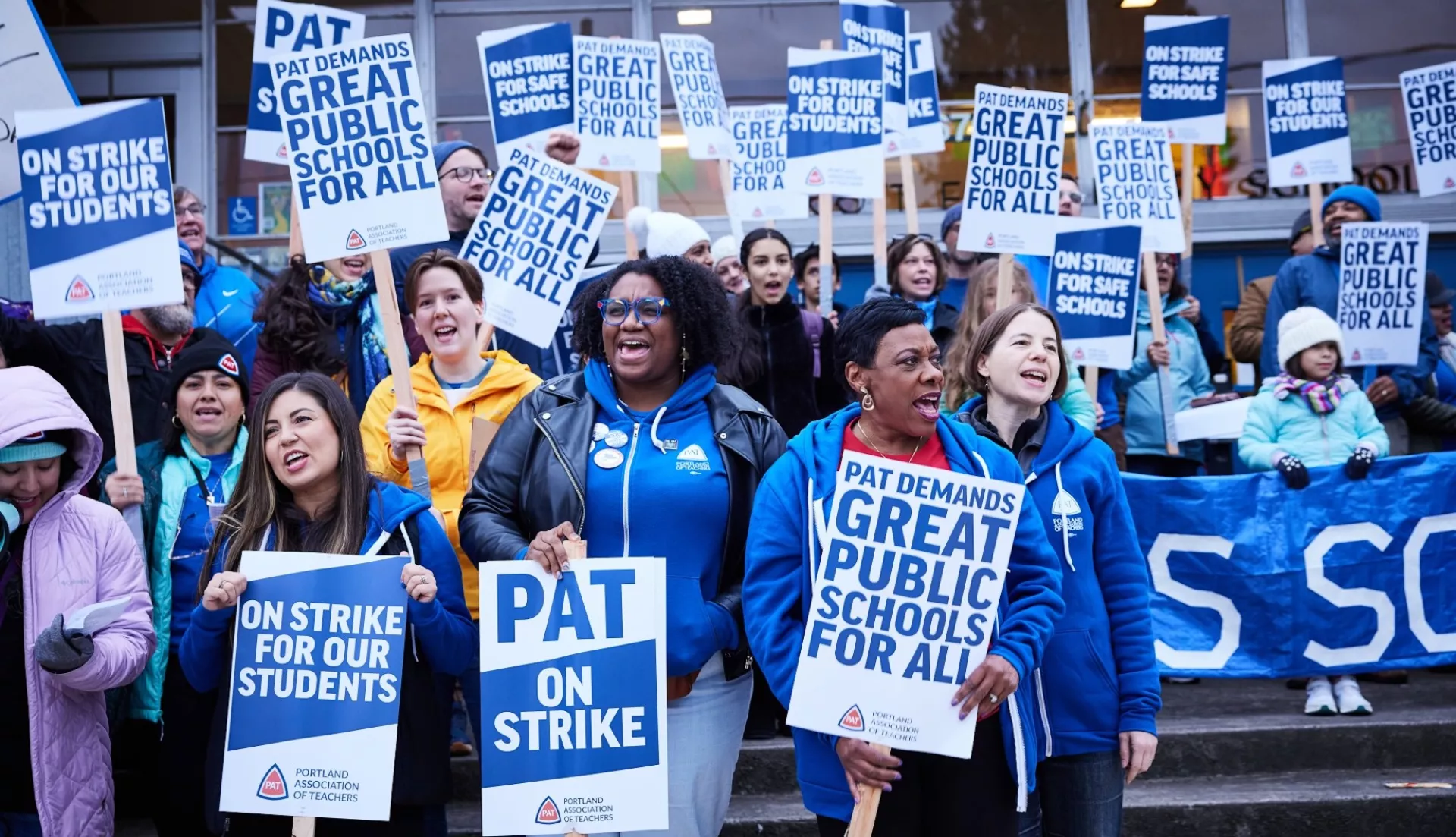 Photo of Portland teachers on strike